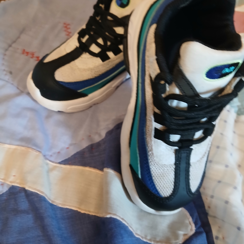 Nike Kids Sneakers - Black, Blue, and White